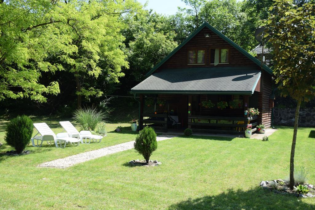 Holiday Homes Biser Lopatnice Lopatnica Eksteriør bilde